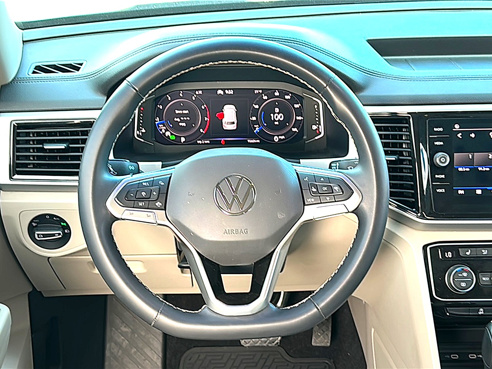 2022 Volkswagen Atlas 2.0T SE w/Technology