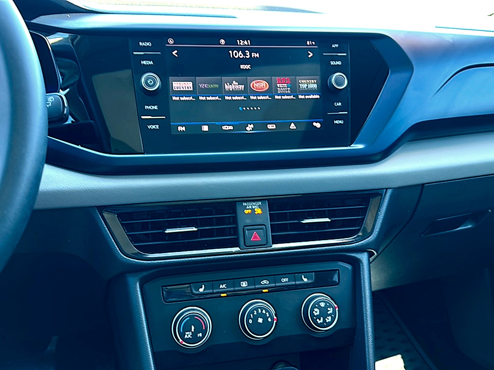 2022 Volkswagen Taos 1.5T SE