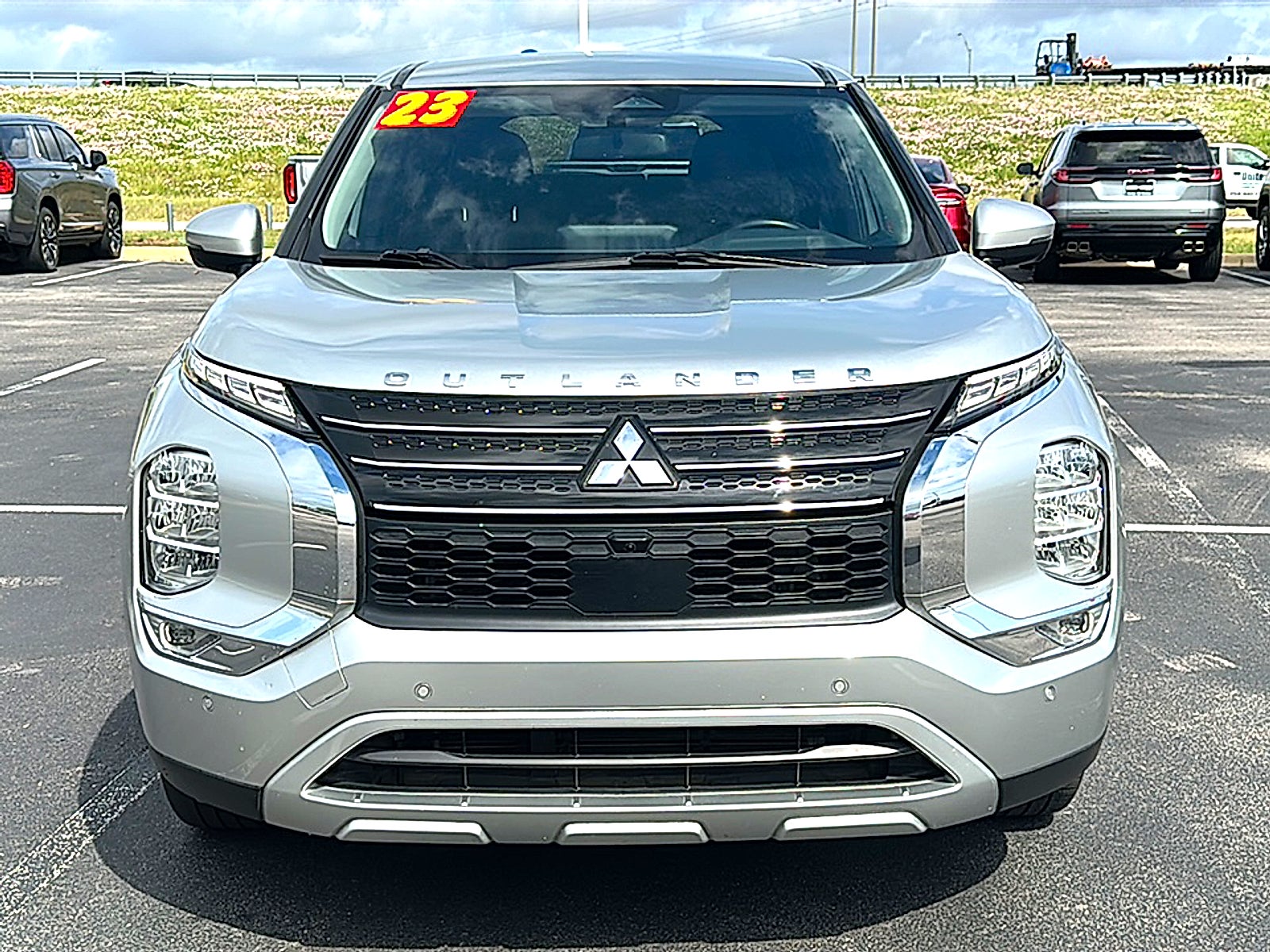 2023 Mitsubishi Outlander SE 2.5 2WD