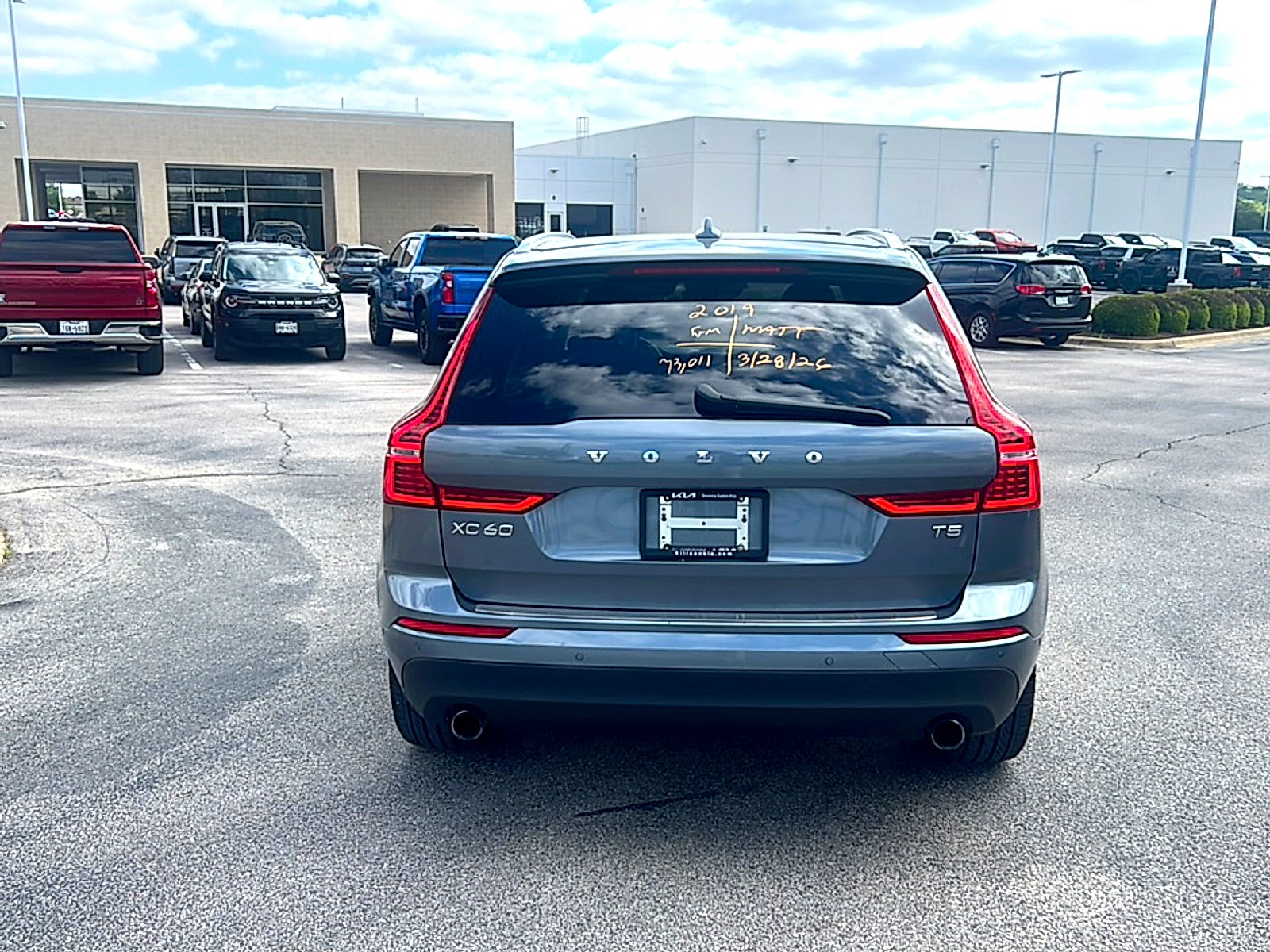 2019 Volvo XC60 T5 Momentum